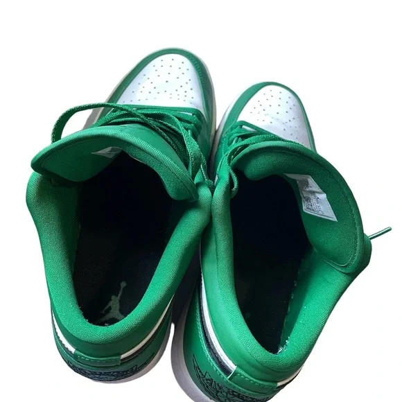 Jordan 1 Low Pine Greens 9.5 - Picture 7 of 7